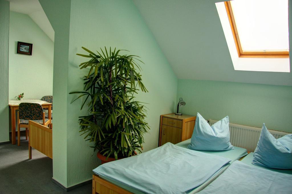 Werners Landgasthaus Lieskau Habitación foto